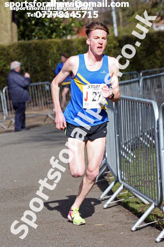 Senior mens Northern 12 Stage Road Relay Champs., Birkenhead Park. Photo: David T. Hewitson/Sports for All Pics